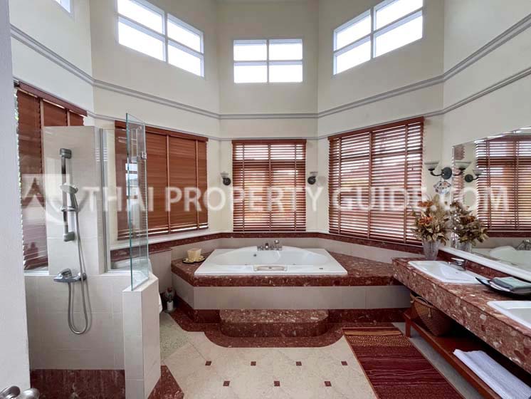 House with Shared Pool in Sukhumvit 